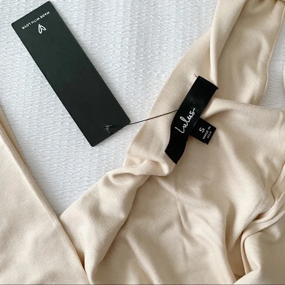 NWT Lulu’s Cream Tied Shoulder Strap Bodysuit - Picture 11 of 12